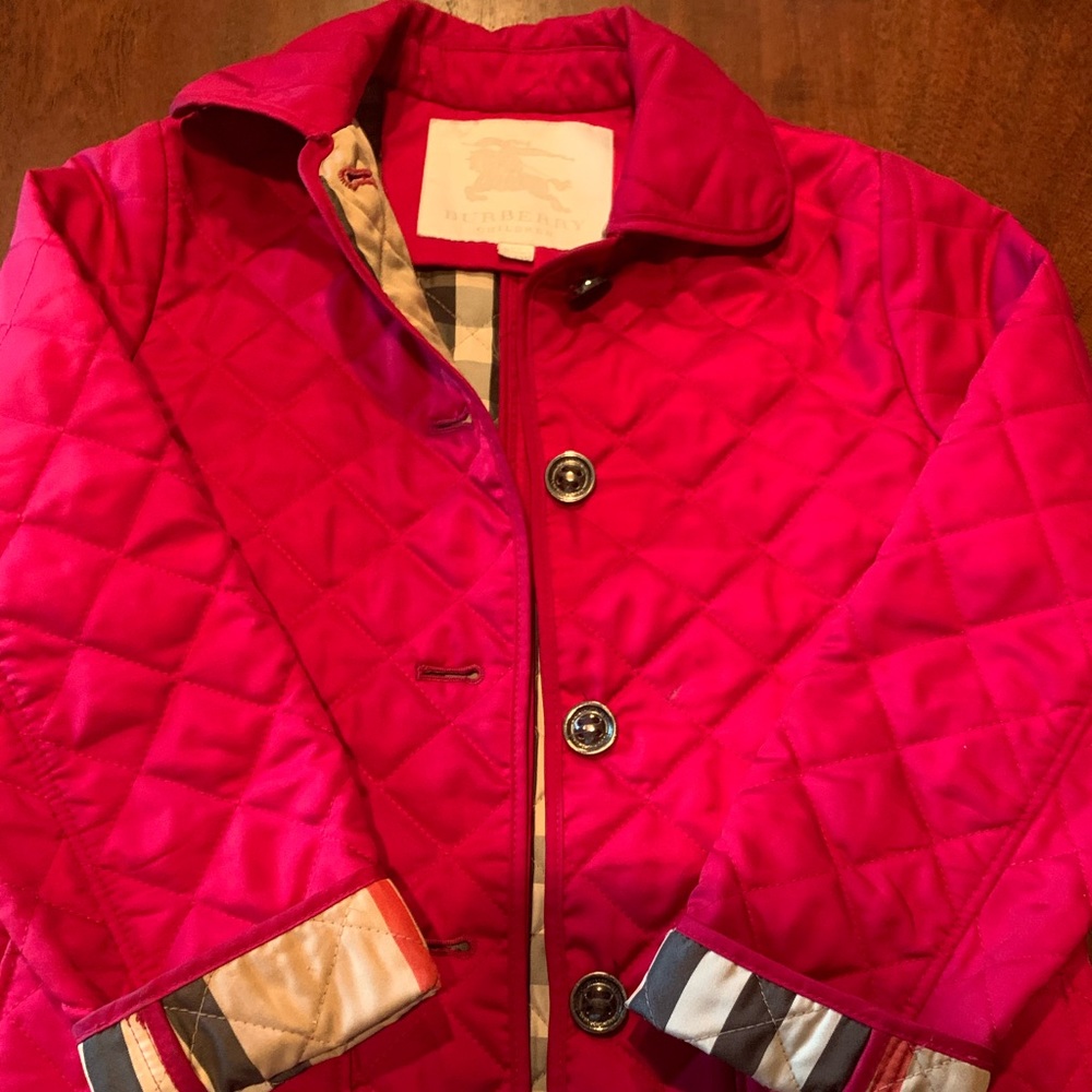 Burberry coat - 110cm (6yr)